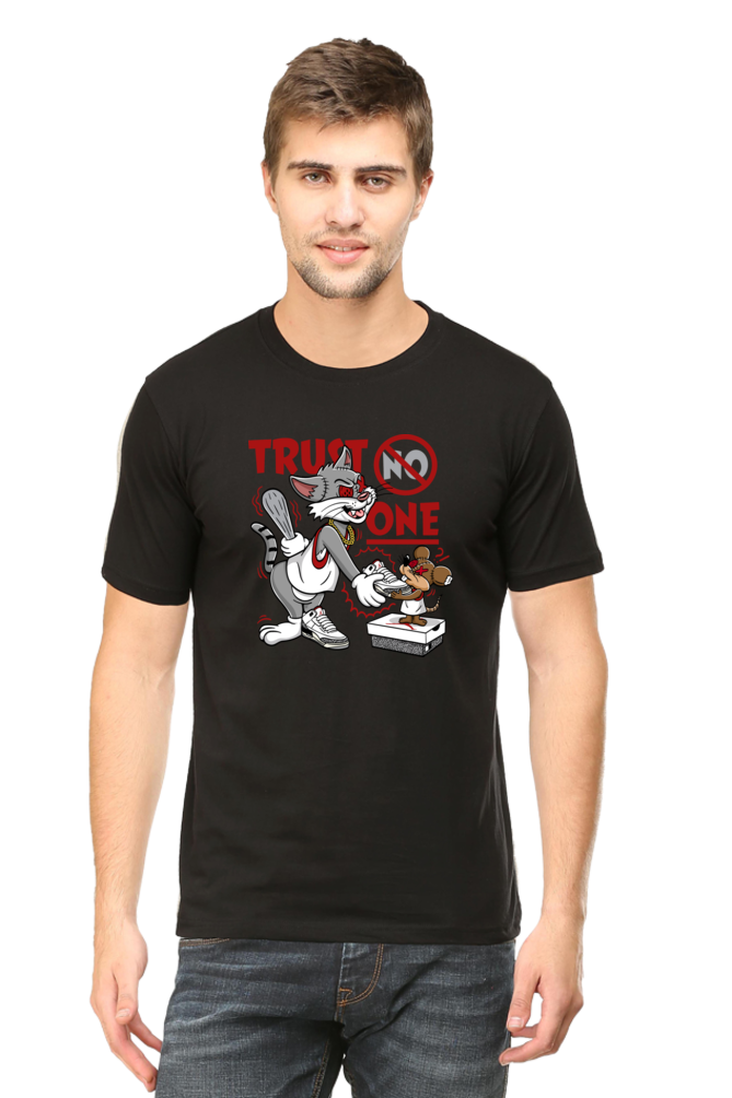 Regular T-Shirt - TRUST NO ONE
