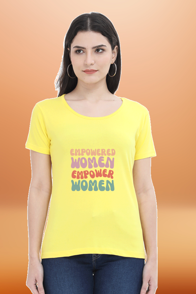 Regular T-Shirt - empowered woman