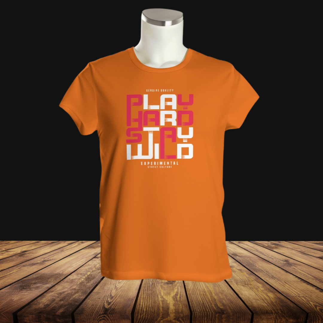 Regular T-Shirt - Play Hard