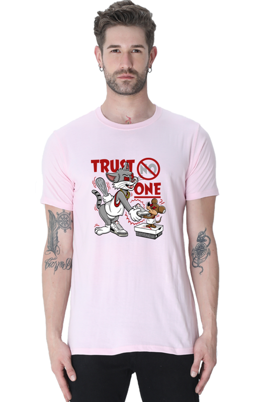 Regular T-Shirt - TRUST NO ONE (LIGHT PINK)