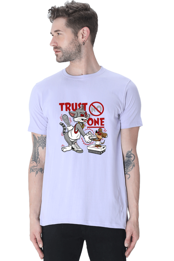 Regular T-Shirt - TRUST NO ONE