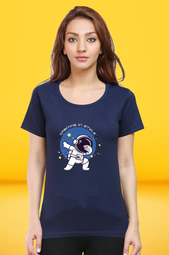 Regular T-Shirt - orbiting in style