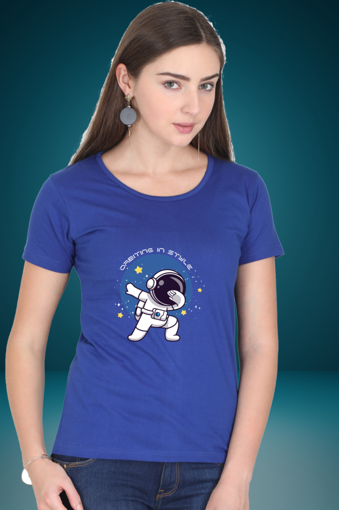 Regular T-Shirt - orbiting in style